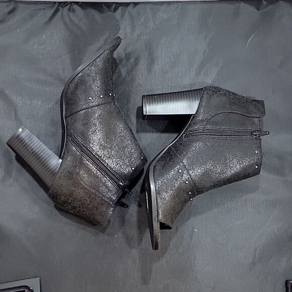 BRAND NEW SIMPLY VERA VERA WANG BOLOGNA WOMEN"S ANKLE-HIGH HEEL BOOTIE - Picture 12 of 15